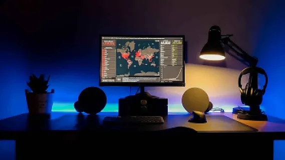 Hire offshore Laravel developer for cost-effective web apps